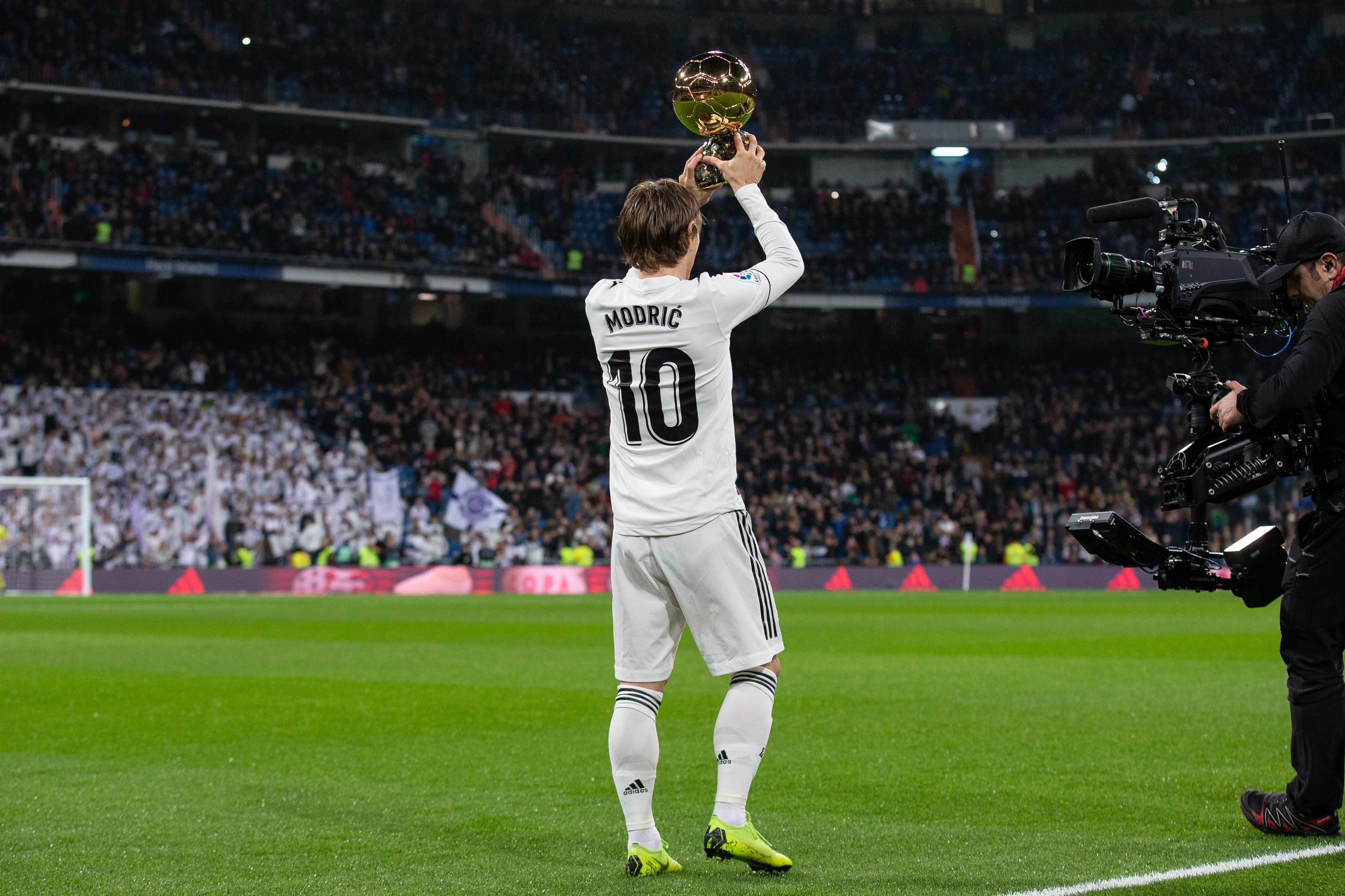 2025远安马拉松鸣枪开跑