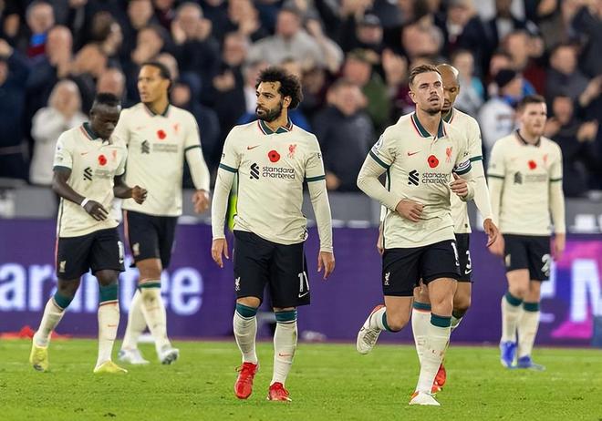 英超前瞻｜伯恩利0-3曼联：阿莫林下课，红魔追赶红军