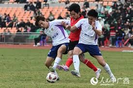 [中超]韩佳奇犯规送点 路易斯主罚轻松命中